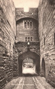 Vintage Postcard 1910's Entrance Gate Warwick Castle Warwickshire England UK