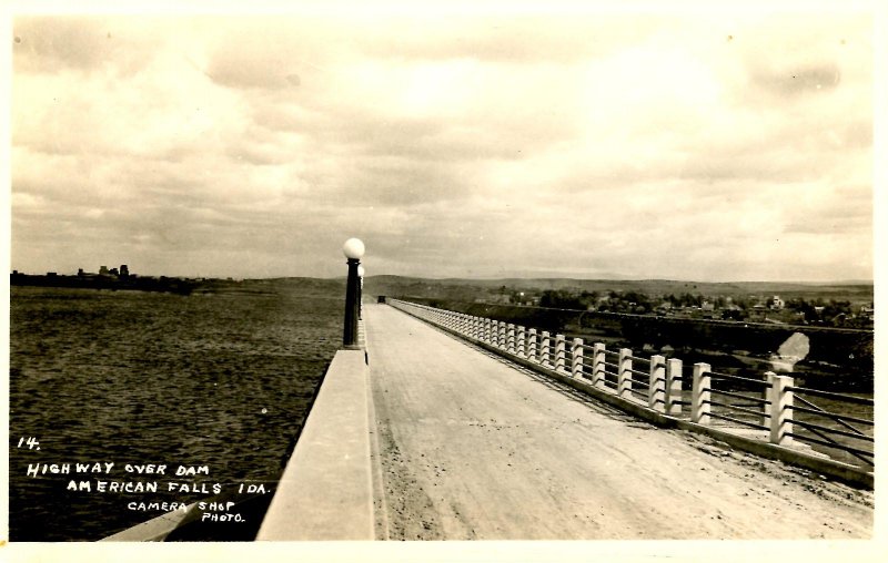 ID - American Falls. Highway Over Dam, 1934. *RPPC