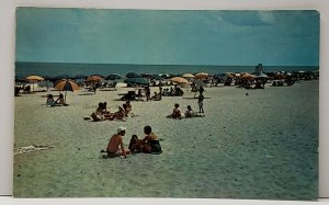 Ocean City Maryland Beach Scene Postcard F17