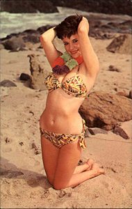 Beautiful Woman & Lovely Ladies: Pinup & Bathing Beauty 17 Vintage Postcard