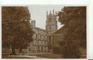 Hampshire Postcard - The College - Winchester - Real Photograph - Ref TZ7448