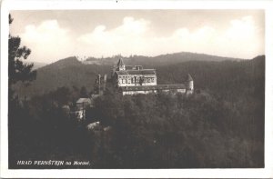 Czech Republic Hrad Pernstejn na Morave Nedvědice Vintage RPPC 09.37