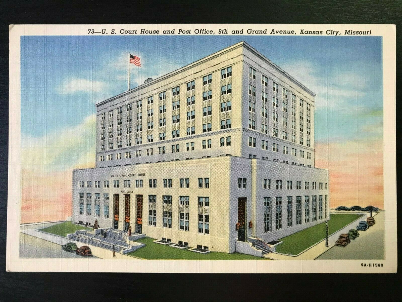 Vintage Postcard 1939 U.S. Court House & Post Office 9th & Grand Kansas