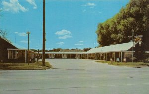 Mt. Pleasant Michigan 1960s Postcard Rein's Motel