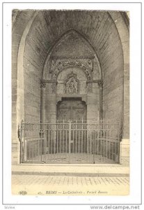 Reims, Champagne-Ardenne, France,10-20s ; La Cathedrale , Portail Roman