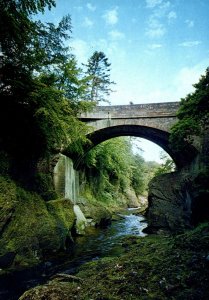 CONTINENTAL SIZE POSTCARD GONNOCHY BRIDGE EDZELL ANGUS SCOTLAND