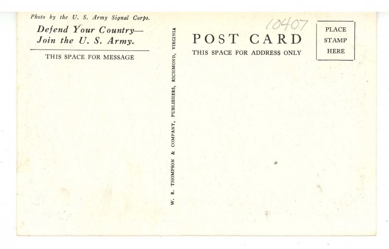 Militaria - Machine Gunners During Gas Attack