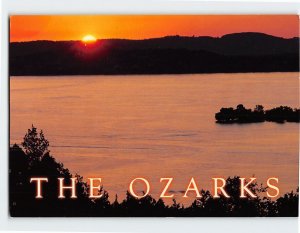 Postcard The Ozarks Table Rock Lake Missouri USA