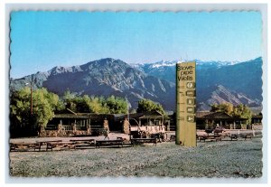 Vintage Stove Pipe Wells Village, Death Valley, California. Postcard 7XE