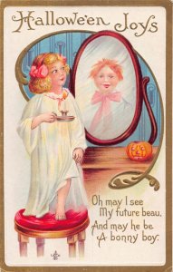 DS1/ Halloween Postcard Holiday c1910 Series 226A Mirror Girl Candle 305