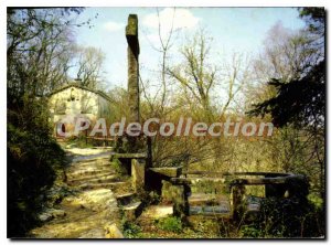 Postcard Modern MERVENT Chapel and Cross Pere de Monfort