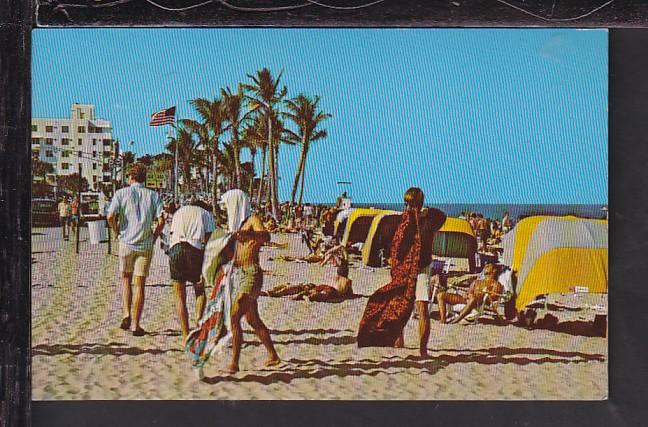 Beach Scene,Fort Lauderdale,FL Postcard 