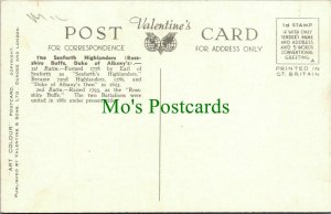 Military Postcard - The Seaforth Highlanders, Officer & Sergeant  RS27676