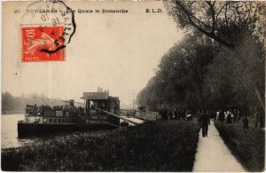 CPA Suresnes Les Quais le Dimanche (1315018)