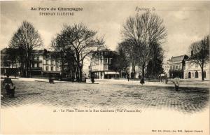 CPA Au Pays du Champagne -ÉPERNAY Illustre -La Place Thiers et la Rue (742536)