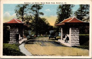 Gateway and Drive, Black Hawk park, Rockford IL c1917 Vintage Postcard Q46