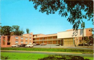 Arlington, VA Virginia   MOTEL 50~Arthur Wienke  ROADSIDE 50's Cars  Postcard