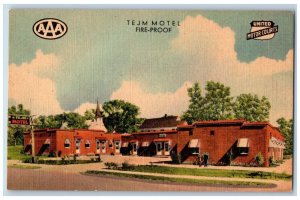 Davenport Iowa IA Postcard TEJM Motel Fire-proof Inn Street Trees Scene Vintage