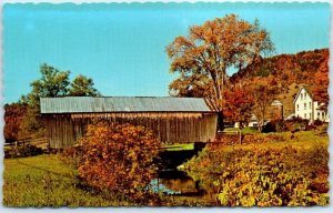 Postcard - Howe Covered Bridge, Tunbridge, Vermont, USA