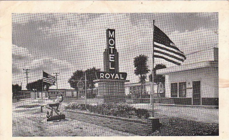 Postcard Royal Motel Dodge City Kansas