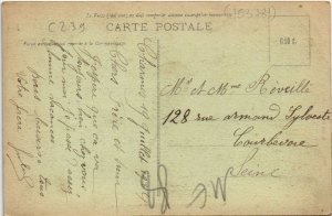 CPA CHARMES - Le monument aux morts (153784)