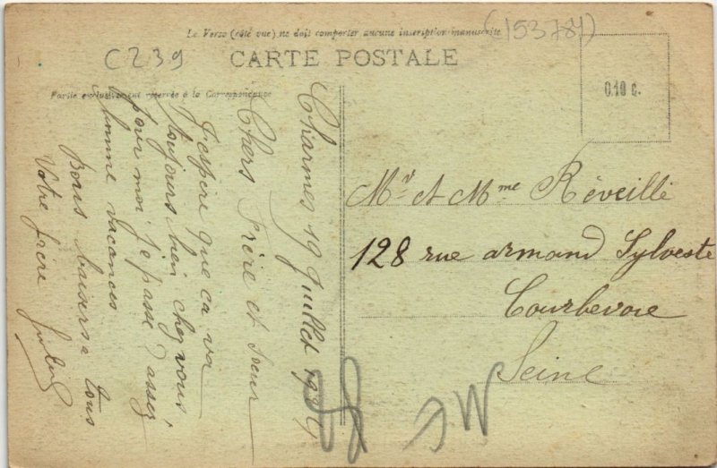 CPA CHARMES - Le monument aux morts (153784)