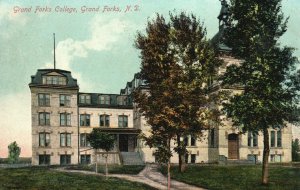 Vintage Postcard 1911 View of Grand Forks College Grand Forks North Dakota N. D.