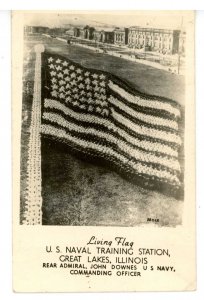 IL - Great Lakes U. S. Naval Station.  Living Flag        *RPPC