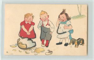 Easter Postcard Children And Dachshund Dog Cry Over Broken Egg 6 2756 FMK 103