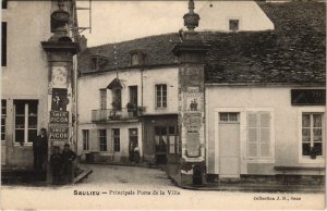 CPA SAULIEU - Principale Porte de la Ville (115896)