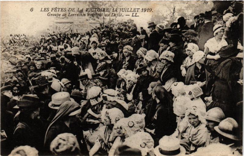 CPA PARIS Les Fetes de la Victoire 1919 Groupe des Lorraines (218842)