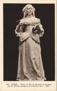 CPA Vitre Statue de Mme la Marquise de Sevigne (1236931)
