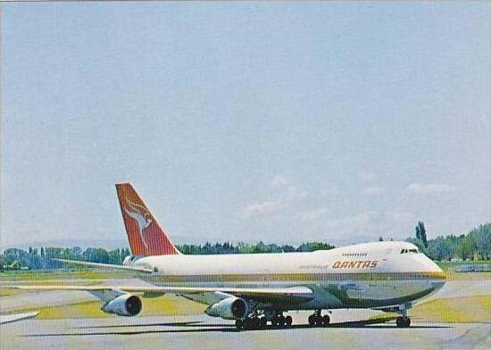 QUANTAS BOEING 747-B