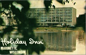 View of Holiday Inn, Riverside Avenue Marinette WI Vintage Postcard E78