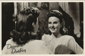 PC DEANNA DURBIN, MOVIE STAR, Vintage REAL PHOTO Postcard (b37169)