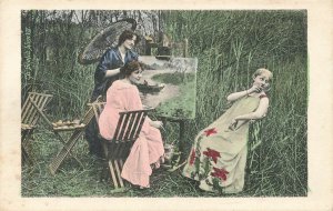 Three Women Painting Scotiila, Wein VIII Outdoors Scape Postcard