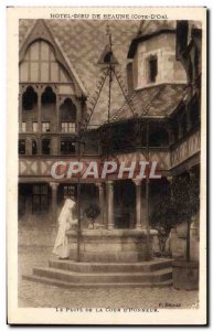 Postcard Old Hotel Dieu De Beaune The well of the court & # 39honneur