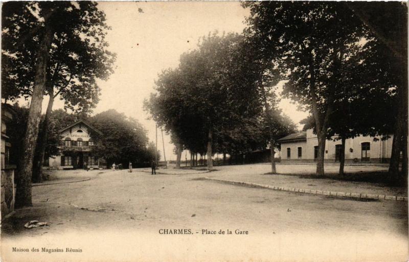 CPA CHARMES - Place de la Gare (279433)