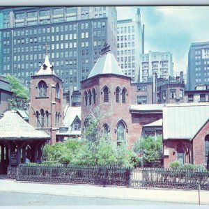 1951 New York City, N.Y. Church of the Transfiguration Little Around Corner A224