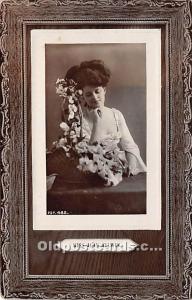 Miss Jean Aylwin Theater Actor / Actress Postal Used Unknown 