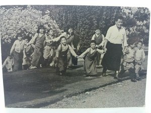 Tibetan Housefather with Children Pestalozzi Sedlescombe Sussex Vintage Postcard