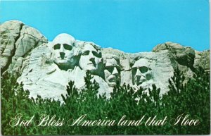 postcard SD Mount Rushmore - God Bless America land that I love