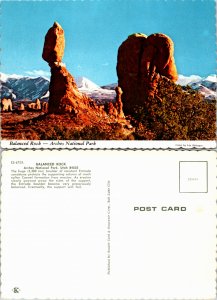 Balanced Rock, Arches National Park, Utah (4817