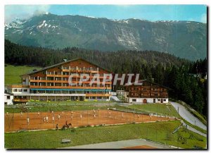 Postcard Modern Hotel Signina Laax House Blick gegen dem Flimserstein