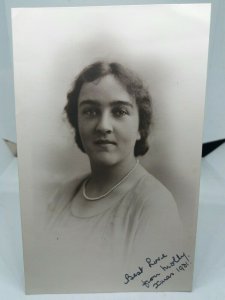 Beautiful Young Lady Molly Pearl Necklace Xmas 1931 Vintage Real Photo Postcard