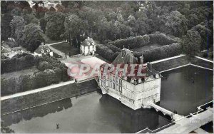 Postcard Modern airplane above 1 ormesson (s and o) the castle