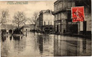 CPA ANGERS-Inondatons 1910-Le Passeur de la Place Moliere (189630)