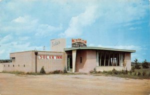 Ames, Iowa IA    SOLAR INN RESTAURANT  Story County  ROADSIDE  Vintage Postcard