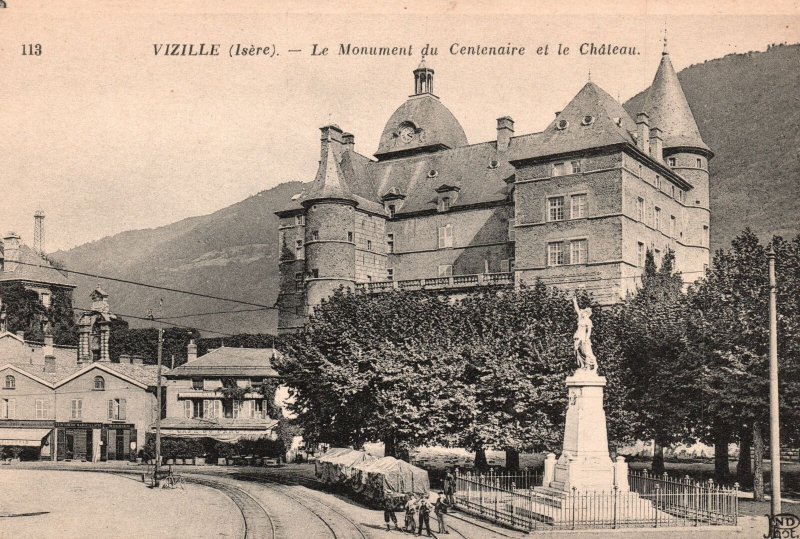 Vintage Postcard 1910's Le Monument du Centenaire et le Chateau Vizille France