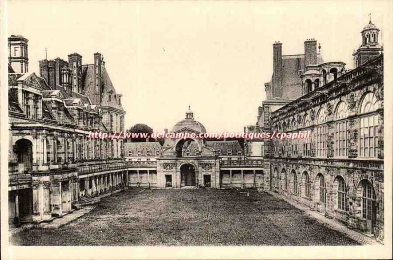 Fontainebleau - Le Chateau - The Oval Heart - Old Postcard